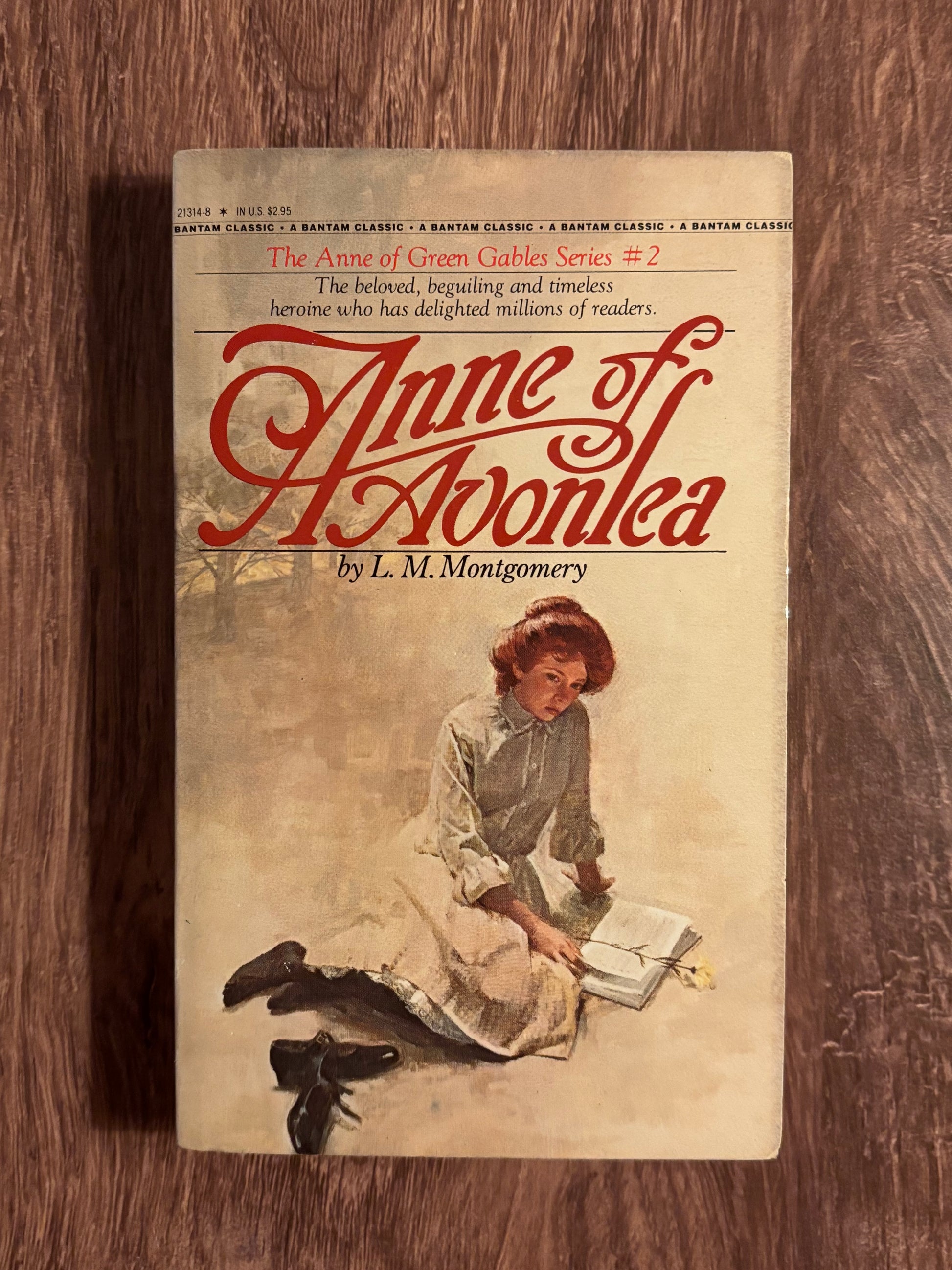"Anne of Avonlea" by L.M. Montgomery (Preowned Paperback)